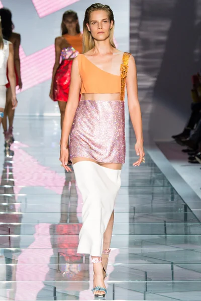 Look 42